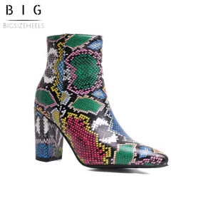 Bigsizeheels Vintage round toe python print short boots - Green