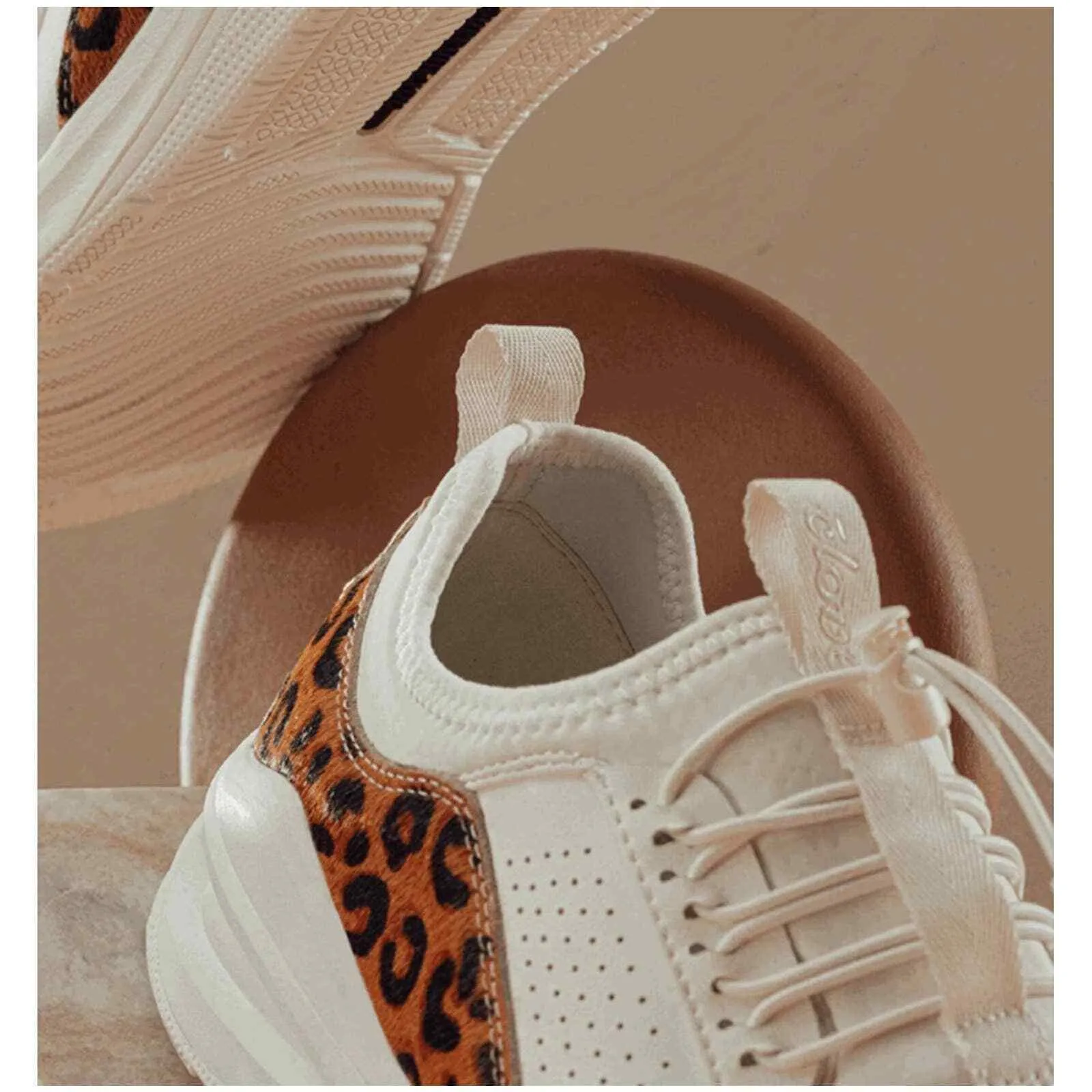 Clove Classic Shoes Sneakers Healthcare Nursing Leopard White Leopard Size 6