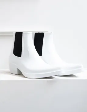 Vegan patent leather with elastic ankle boots